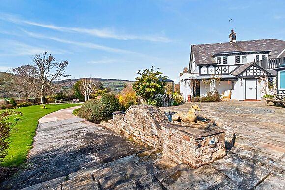 Pentre Cerrig Country House