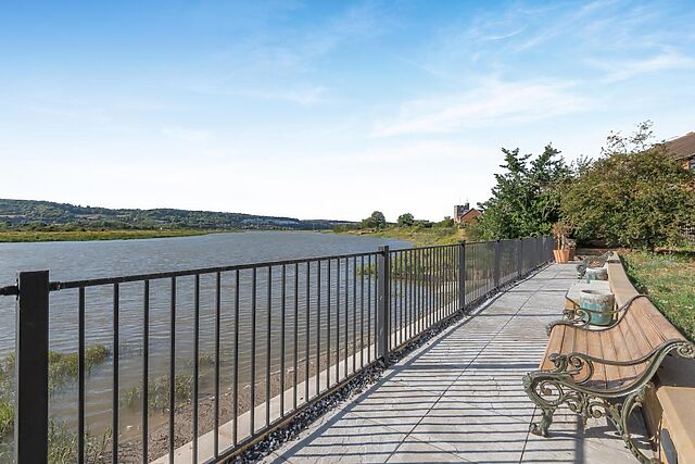 1-Bedroom Hot Tub Cabin in Rochester