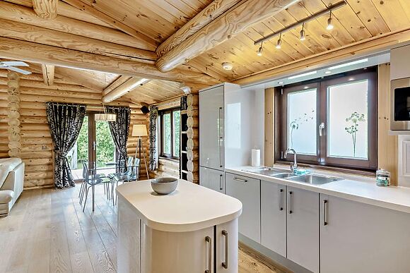 Larch Lodge