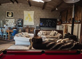 Grumpys Retreat And Hot Tub