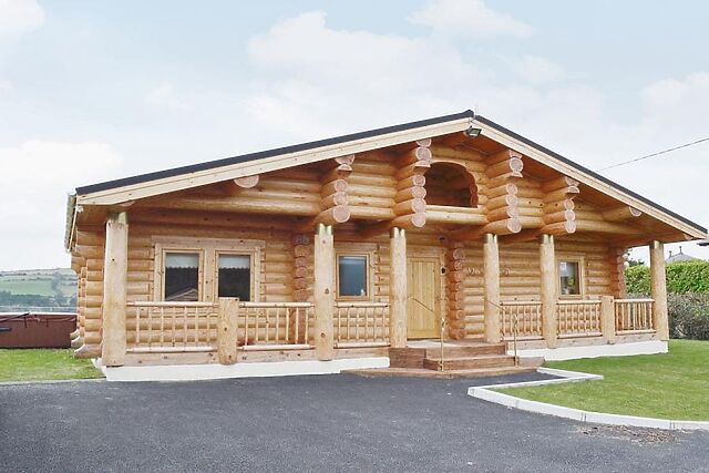 Grouse Lodge