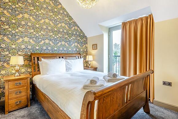 The Plum Tree - Pershore