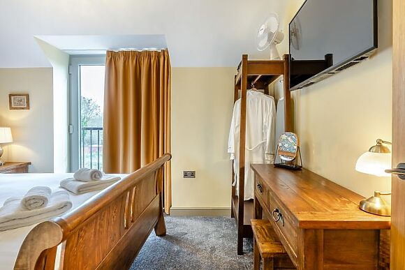 The Plum Tree - Pershore