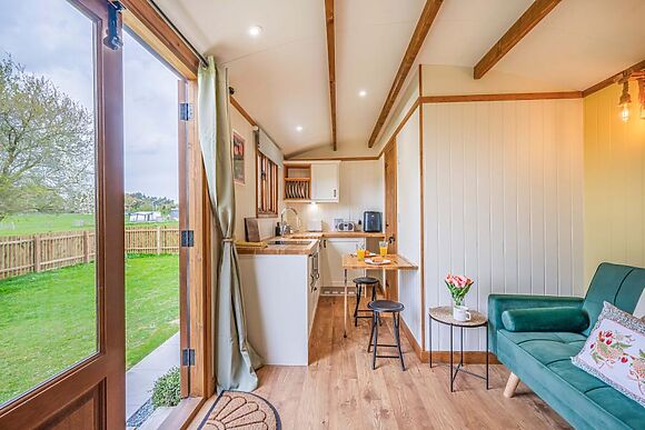 Daisys Hut