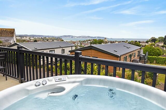 Collection 4 Hot Tub Lodge