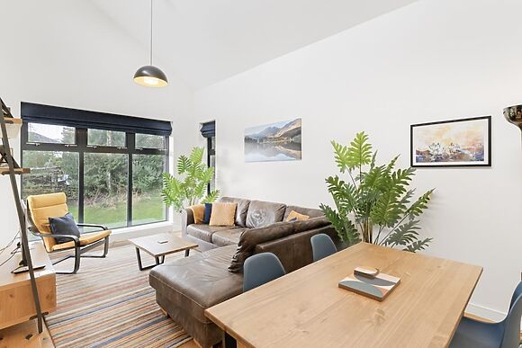 Baystones