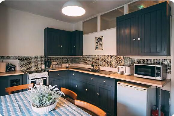 The Glen Apartment