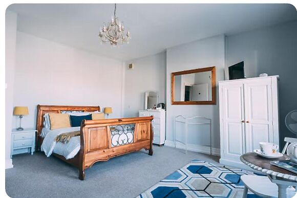 The Glen Apartment