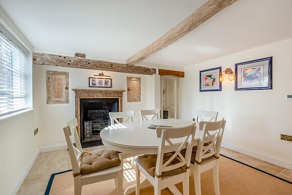Corner Cottage