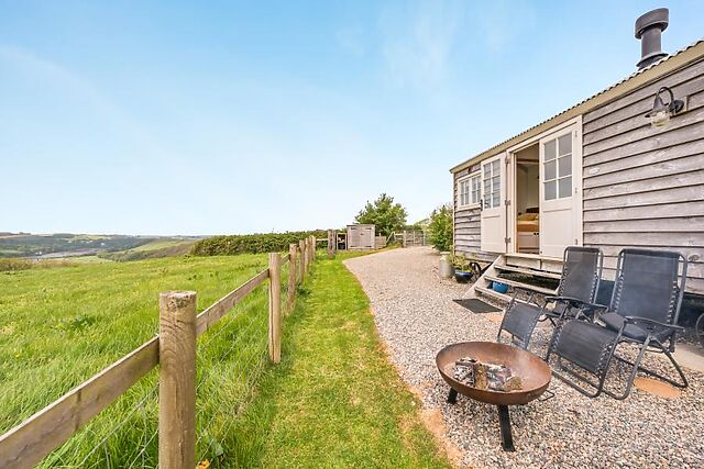 Valley Views Shepherds Hut