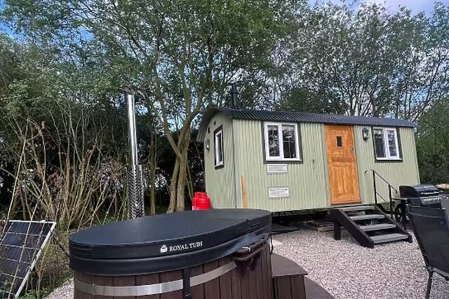 Willow Hut