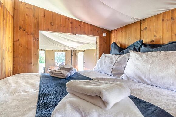 Pondside Meadow Retreat