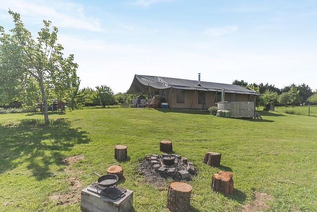 Pondside Meadow Retreat