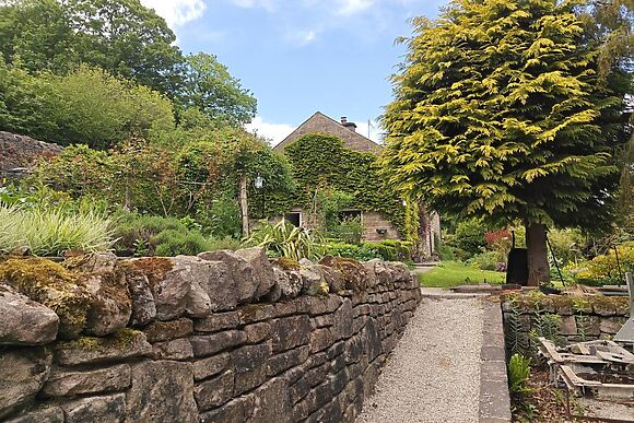 Canalside Cottage