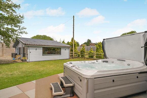 Wensum Retreat Sleeps 6