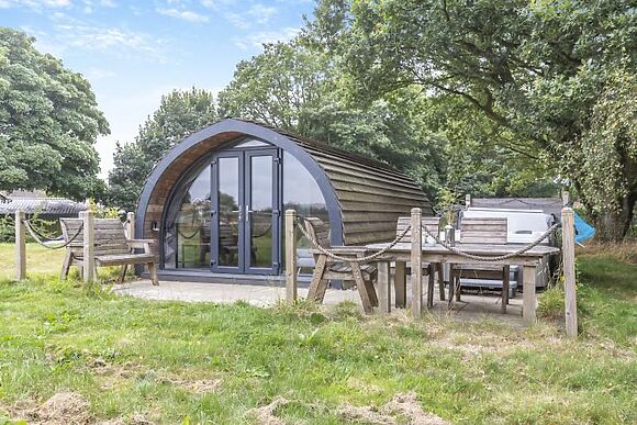 Robin Glamping Retreat