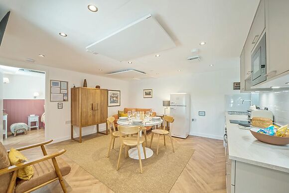 Corner Cottage