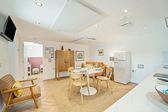 Corner Cottage