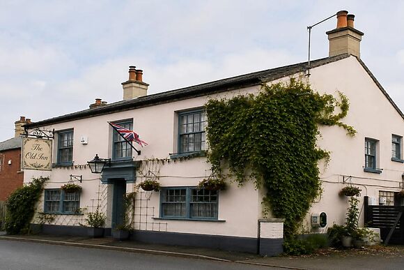 The Old Inn Hundleby