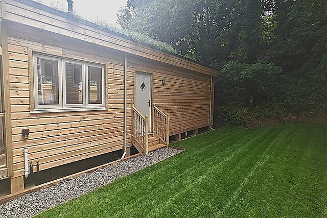 Rose At Rosehill Lodges
