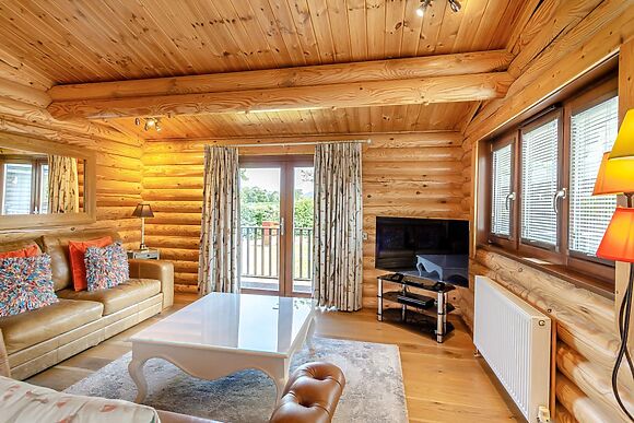 Roseberry Lodge