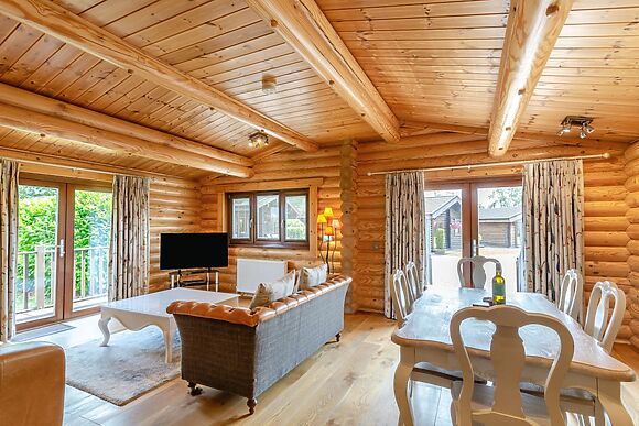 Roseberry Lodge