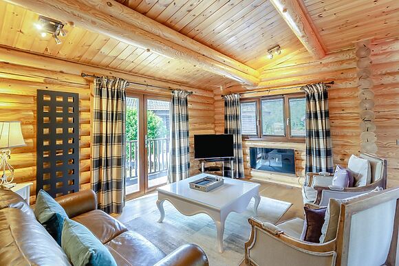 Endeavour Lodge