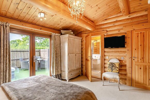 Endeavour Lodge