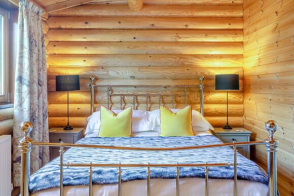 Endeavour Lodge