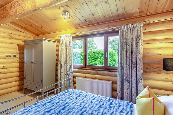 Endeavour Lodge