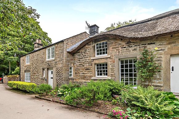 Thatch End Cottage