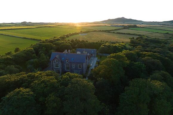Penrhiw Priory