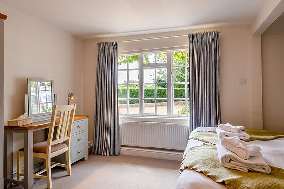 Large Cottage for 10 in Old Hunstanton - photo 6 of 15