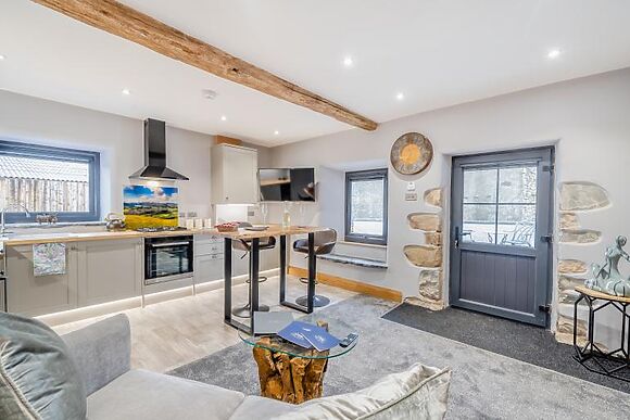 The Sparrow - Mire House