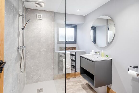 The Sparrow - Mire House