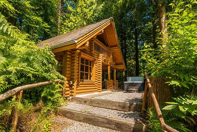 1-Bedroom Hot Tub Lodge in Webbery