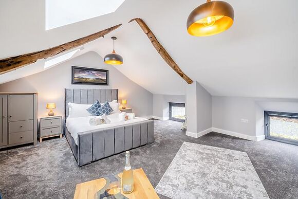 The Swallow - Mire House