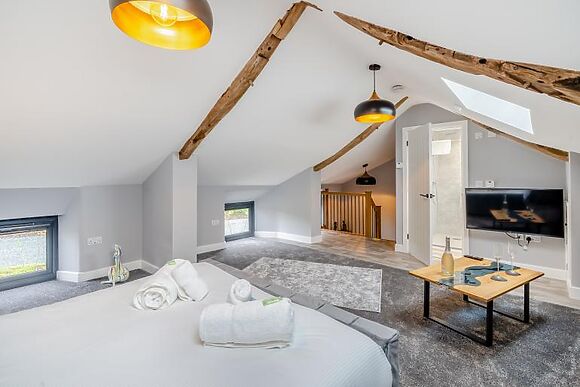 The Swallow - Mire House