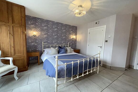 Bridge House Apartment 1