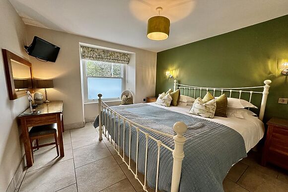 Bridge House Apartment 1