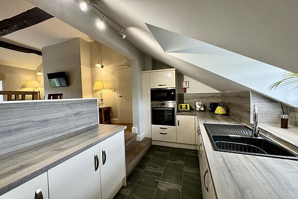 Bridge House Apartment 3
