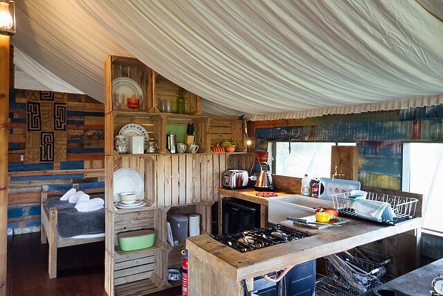 Giraffe Safari Tent