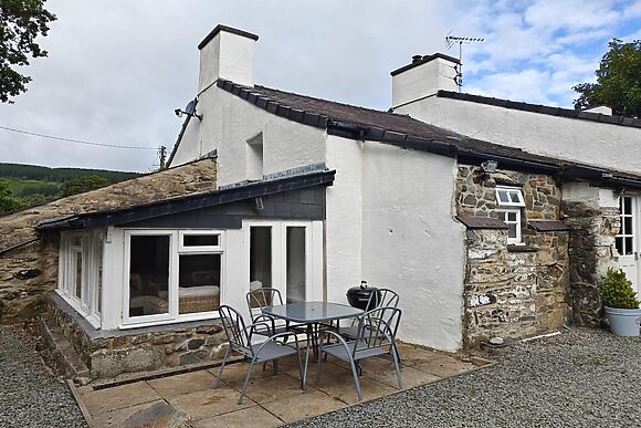 Betws Inn Bach