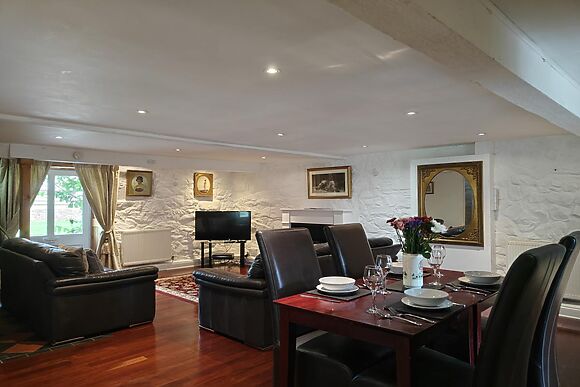 Betws Inn Bach
