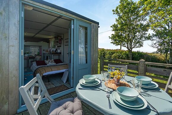 1-Bedroom Cabin in Solva