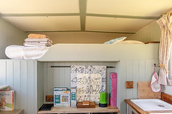 1-Bedroom Cabin in Solva