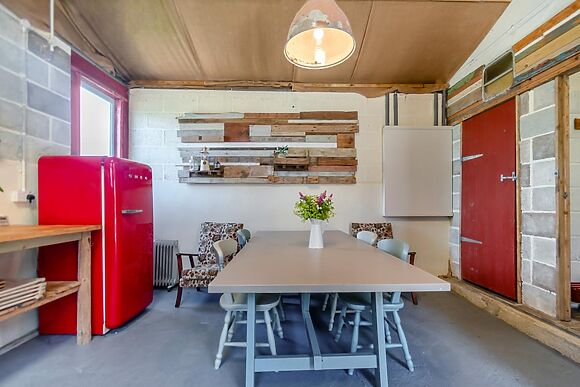 1-Bedroom Cabin in Solva