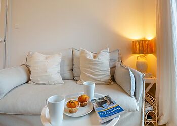 Crest Apartment