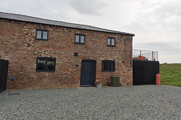 2-Bedroom Lodge with Balcony in Woodhall Spa