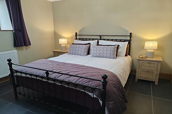 2-Bedroom Lodge with Balcony in Woodhall Spa